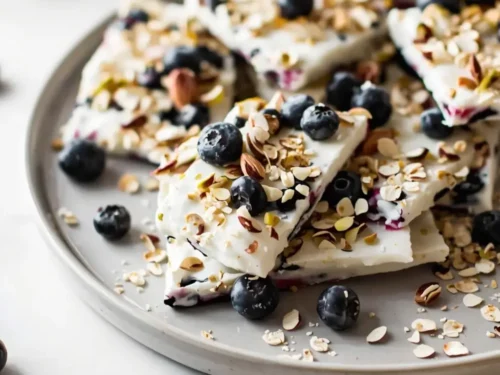 frozen blueberry yogurt bark
